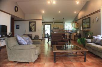 Casa en Venta en San Rafael de Heredia MLS #23-1241 CL