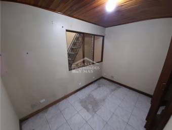 SE VENDE CASA CON SALON DE EVENTOS OREAMUNO