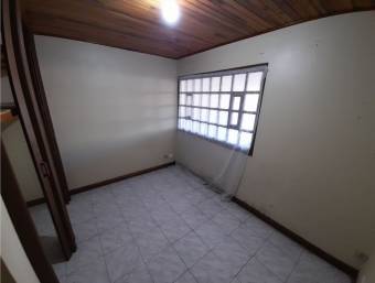 SE VENDE CASA CON SALON DE EVENTOS OREAMUNO