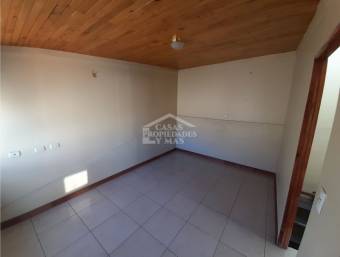 SE VENDE CASA CON SALON DE EVENTOS OREAMUNO