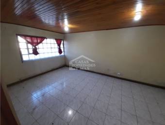 SE VENDE CASA CON SALON DE EVENTOS OREAMUNO