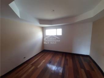 SE VENDE CASA CON TALLER MECANICO, CARTAGO, OREAMUNO, REMATE BANCARIO