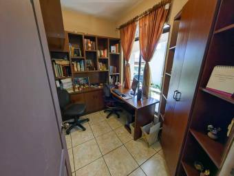 Casa en Venta en Ulloa, Heredia. RAH 23-2131