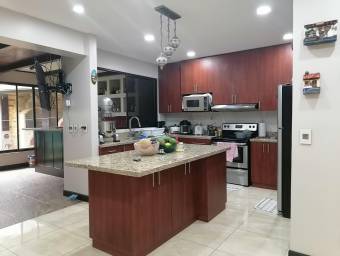 Casa en Venta en La Unión, Cartago. RAH 23-1279 