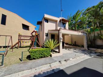 Casa en Venta en Moravia, San José. RAH 23-1933