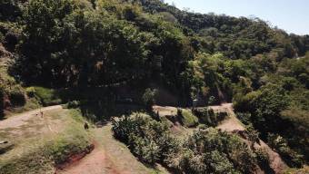 Se vende amplio lote de 861m2 en Tárcoles de Garabito 24-1190