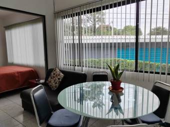 Se vende propiedad con apartamento ideal para inversión en Rohrmoser 24-394