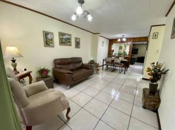 Se vende espaciosa casa con hermosos acabados en San Francisco 2 Ríos San José 24-716