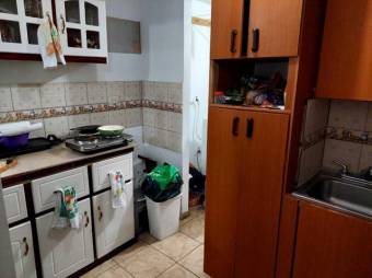 Se vende propiedad con 3 apartamentos en Pozos de Santa Ana 24-306