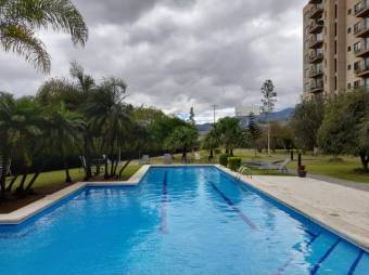 Se vende apartamento para inversión ya alquilado en condominio de Mata Redonda 23-2181