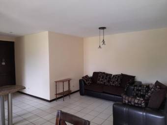 Se vende espacioso apartamento en lindo condominio de Mata Redonda 23-1442