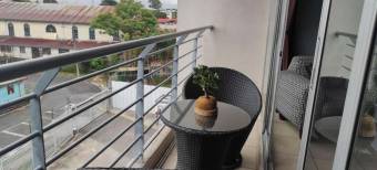 Se vende moderno y espacioso apartamento en condominio de San Sebastián en San José 24-591