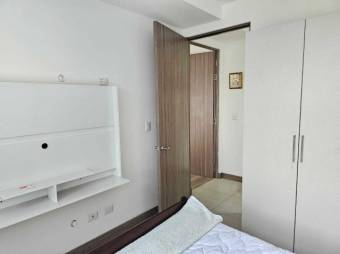 Se vende moderno y espacioso apartamento en Torre de condominio en Curridabat 24-154 