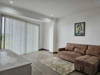 Se vende moderno y espacioso apartamento en Torre de condominio en Curridabat 24-154 