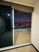 Se vende espacioso apartamento en torre de condómino en Merced de San José 24-622