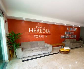 Apartamento a la venta en condominio Torres de Heredia. Remate bancario