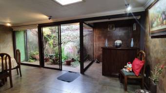 MLS-24-1293 VENTA CASA CURRIDABAT SAN JOSE