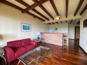 Se alquila espacioso apartamento amoblado con terraza en San Antonio de Escazú 24-1258 