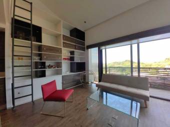 Se vende moderno y espacioso apartamento en condominio de Brasil en Santa Ana 23-3027