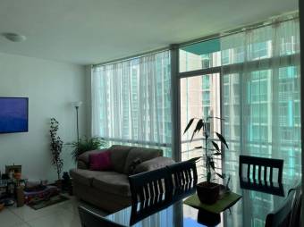 Se vende espacioso apartamento en moderno condominio de San Sebastián en San José 23-637