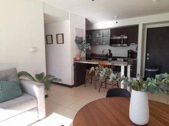 Se vende espacioso apartamento de lujo en condominio ubicado en Rohrmoser 23-2203