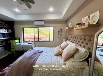 Escazu venta de casa en condominio 450 mts./ $675.000