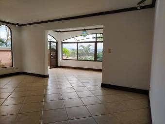 Venta de Casa en Escazú, San José. RAH 25-664