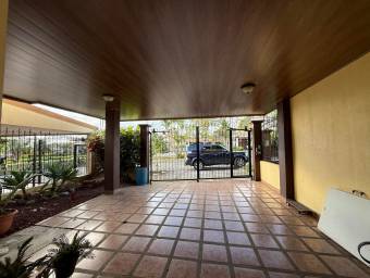 Venta de Casa en San Roque, Heredia. RAH 25-1222