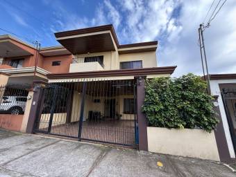 Venta de Casa en San Roque, Heredia. RAH 25-1222