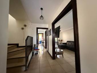 Venta de Casa en San Roque, Heredia. RAH 25-1222