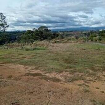 Venta de Lote en Brasil de Santa Ana. RAH 25-1238