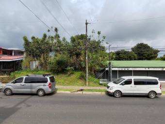 MLS-25-248 VENTA LOTE CON 4 LOCALES COMERCIALES SANTA BARBARA HEREDIA