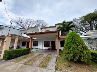 Se vende espaciosa casa en condominio de Turrucares Alajuela 25-1286 