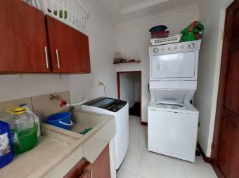 Se vende espaciosa casa en condominio de Turrucares Alajuela 25-1286 