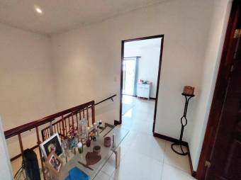 Se vende espaciosa casa en condominio de Turrucares Alajuela 25-1286 