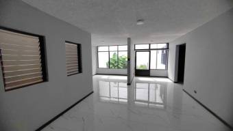 Se alquila moderno apartamento en Merced San José 25-377