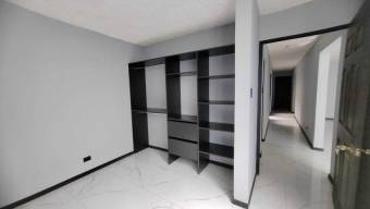 Se alquila moderno apartamento en Merced San José 25-377