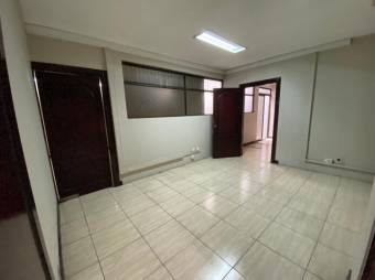 Se alquila casa para uso comercial en Hospital San José 25-1197