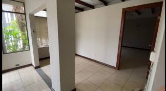 Se alquila casa para uso comercial en Hospital San José 25-1197