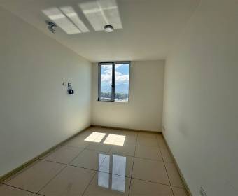 Apartamento a la venta en condominio Bambú 106 en Lagunilla de Heredia.