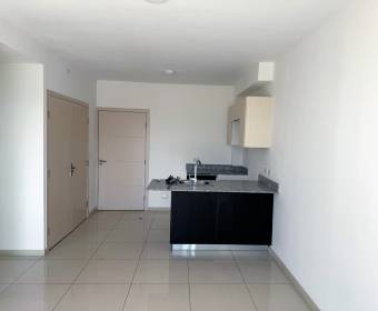 Apartamento a la venta en condominio Bambú 106 en Lagunilla de Heredia.