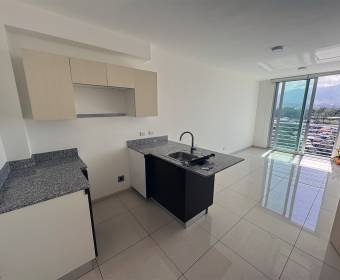 Apartamento a la venta en condominio Bambú 106 en Lagunilla de Heredia.