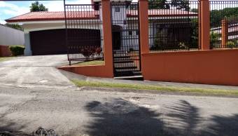 ¡GRAN REMATE! Casa en Turrialba, Cartago