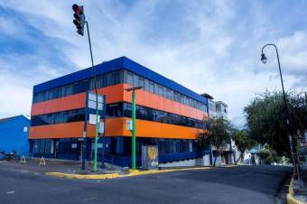 Se alquilan 7 oficinas en edificio de Carmen San José 24-1565