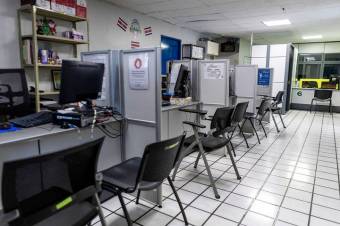 Se alquilan oficinas en edificio de Carmen San José 24-1566