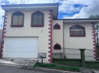 Venta de Casa con ubicación céntrica, zona de Tres Rios