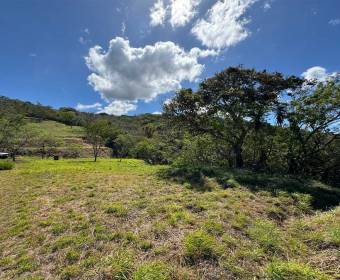 Lot for sale in Hacienda Los Bambúes condominium in Brasil de Mora, Ciudad Colón.