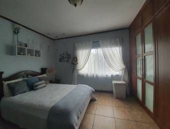 Espaciosa y cómoda casa en residencial seguro. La Union, Cartago