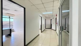 Se vende amplio edificio comercial en Uruca San José 25-1357, $ 5,500,000, 7, San José, San José