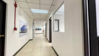 Se vende amplio edificio comercial en Uruca San José 25-1357, $ 5,500,000, 7, San José, San José